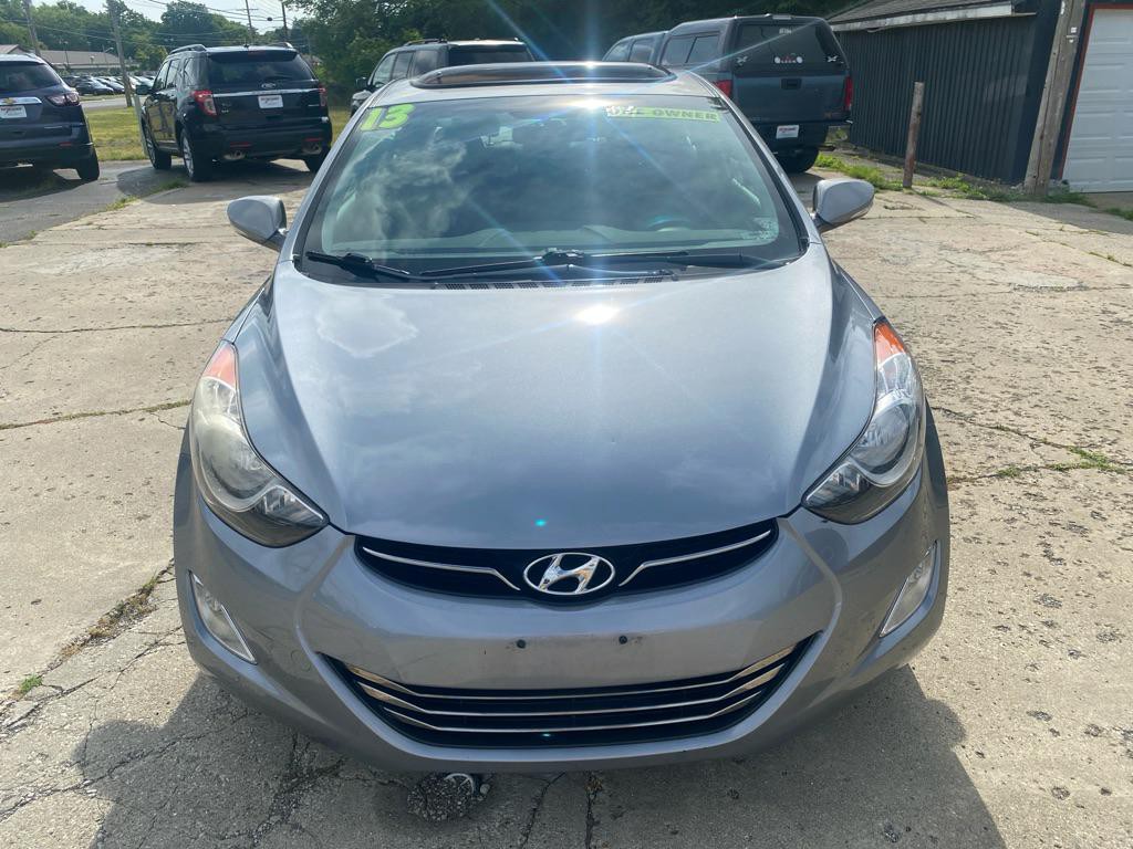 2013 Hyundai Elantra Image 2