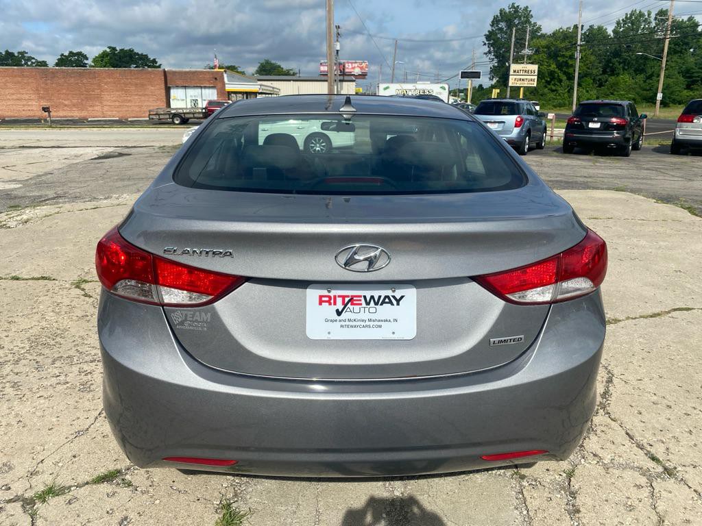 2013 Hyundai Elantra Image 6