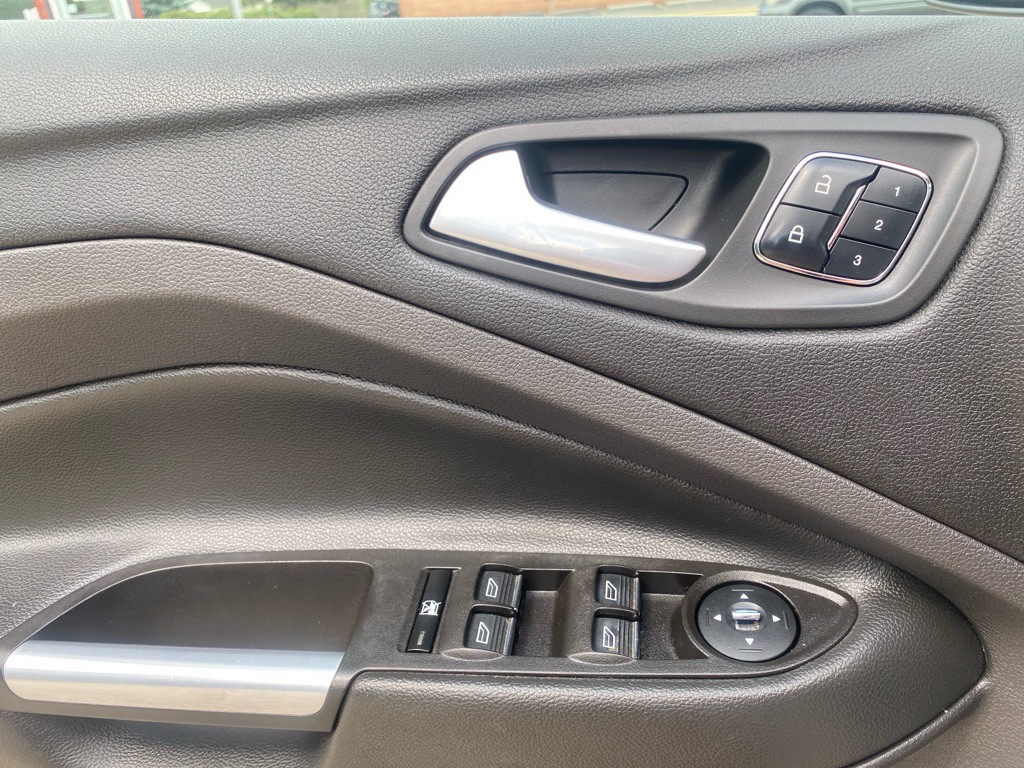 2015 Ford Escape Image 23