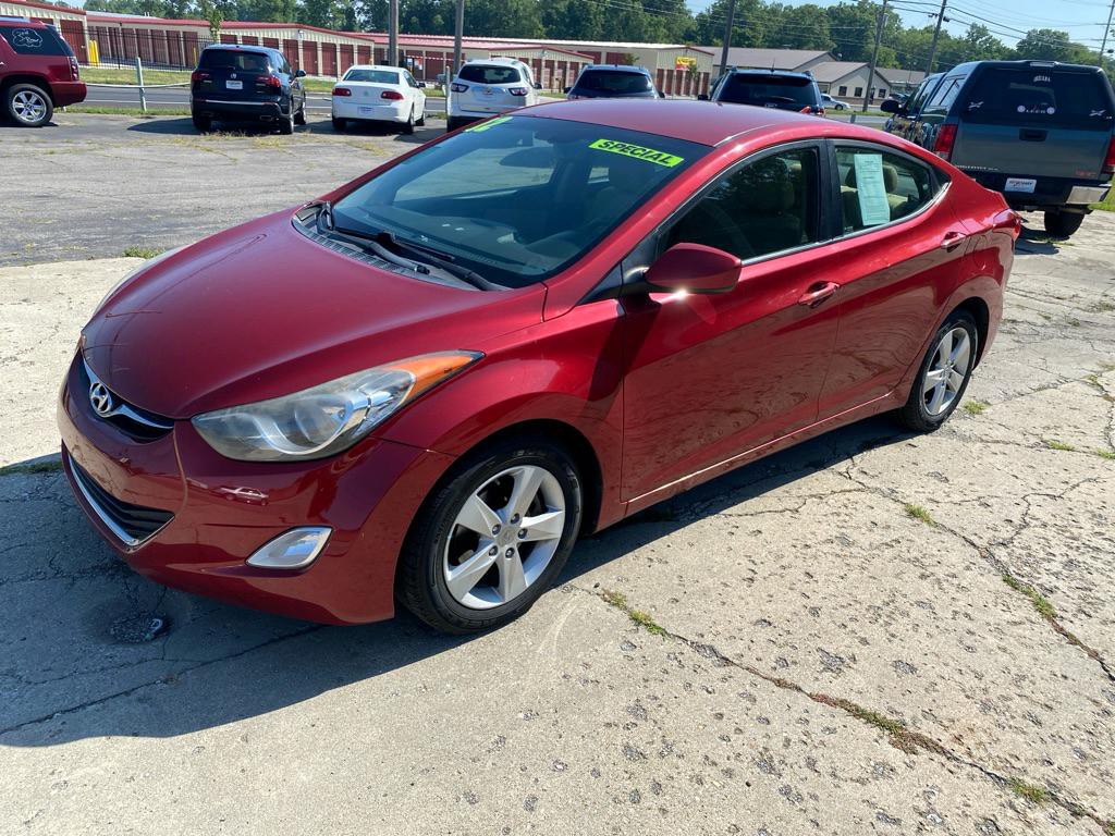 2012 Hyundai Elantra Image 3