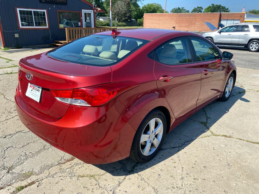 2012 Hyundai Elantra Image 7