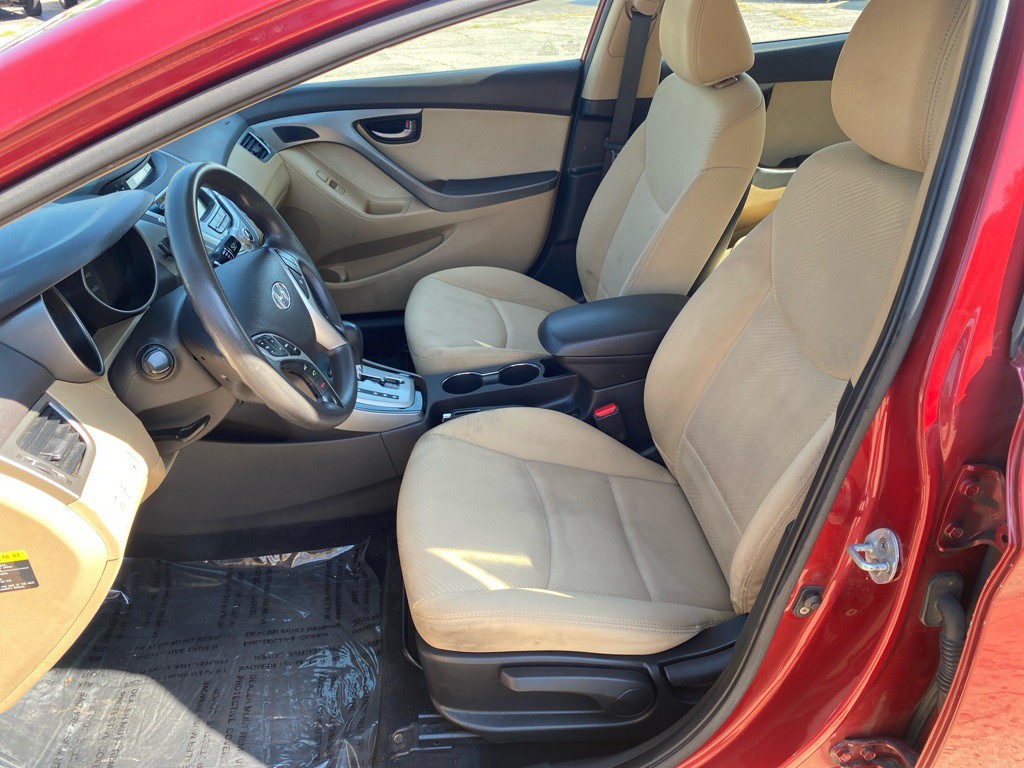2012 Hyundai Elantra Image 9