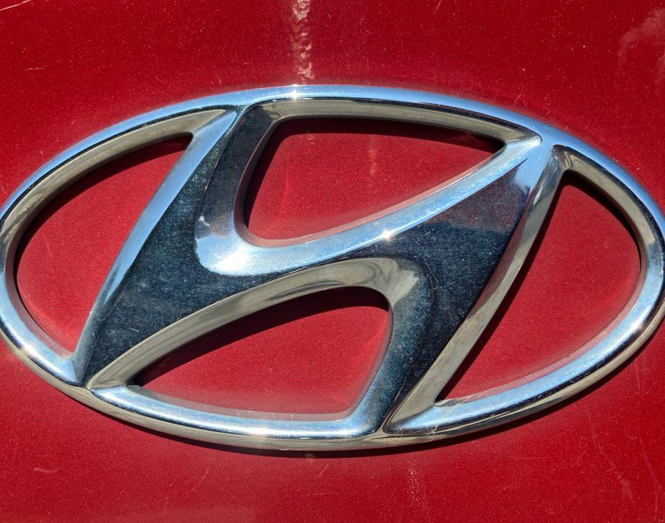 2012 Hyundai Elantra Image 21