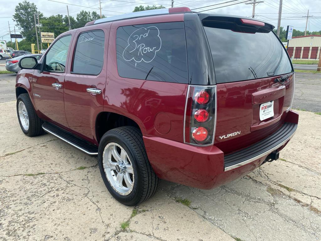 2007 GMC Yukon Image 5