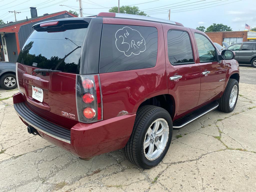 2007 GMC Yukon Image 7