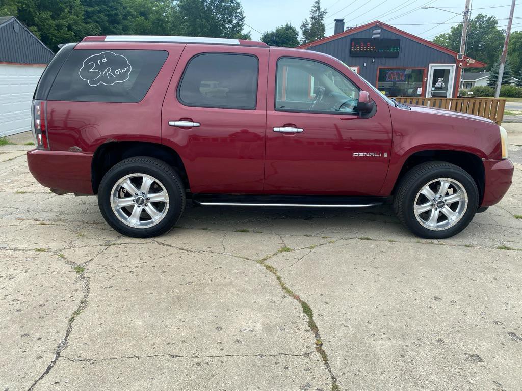 2007 GMC Yukon Image 8