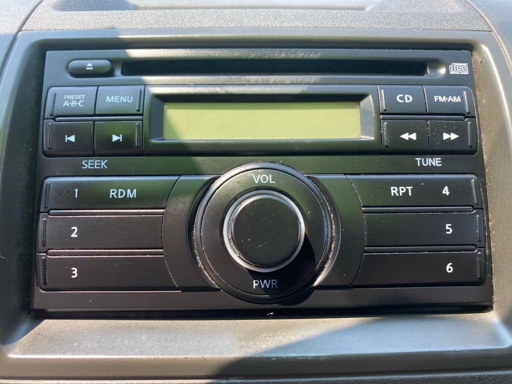 2012 Nissan Pathfinder Image 12