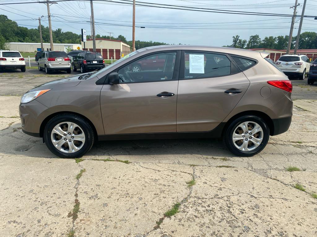 2010 Hyundai Tucson Image 4