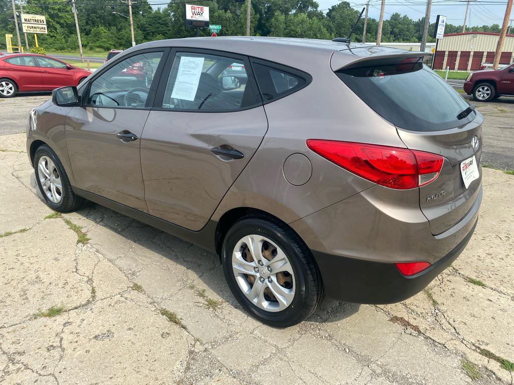 2010 Hyundai Tucson Image 5