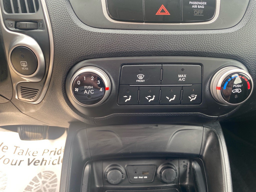 2010 Hyundai Tucson Image 13