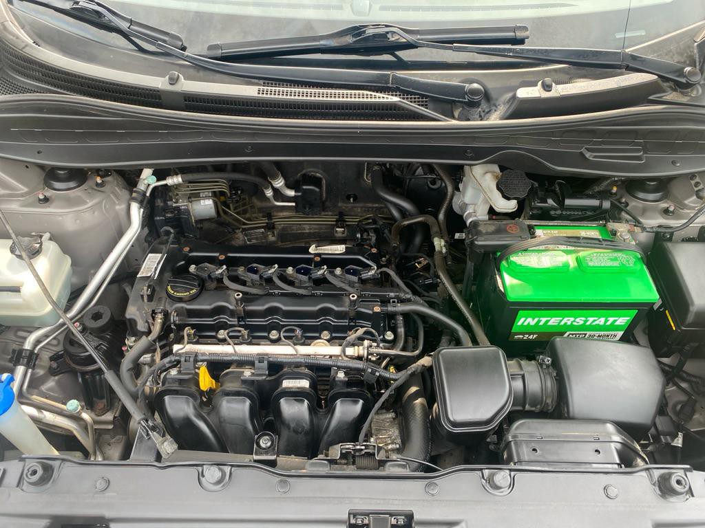 2010 Hyundai Tucson Image 19