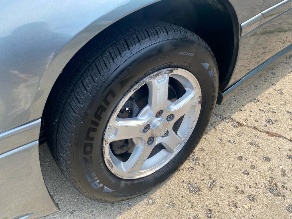 2004 Chevrolet Impala Image 20