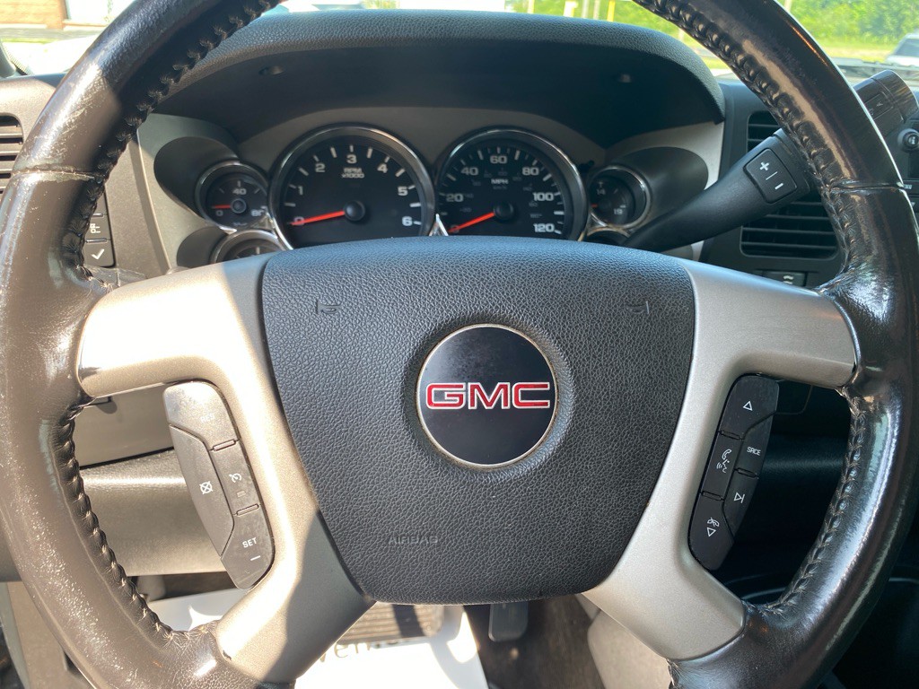 2010 GMC Sierra Image 16