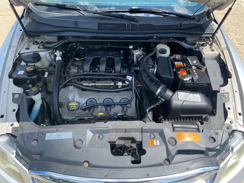 2011 Ford Taurus Image 20