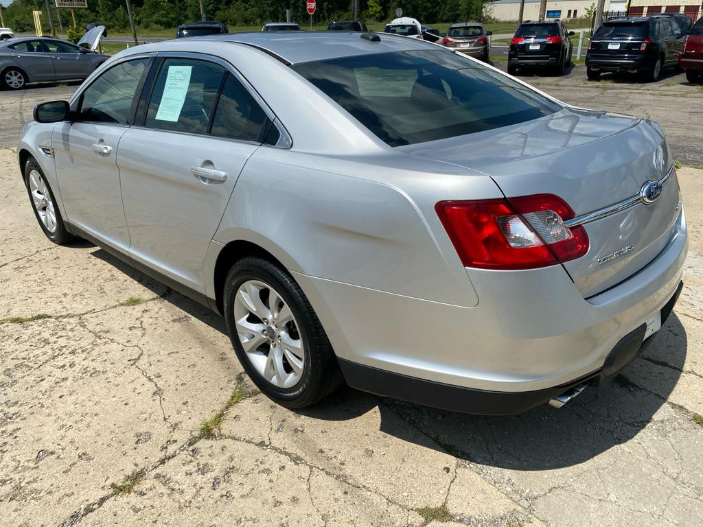 2011 Ford Taurus Image 5
