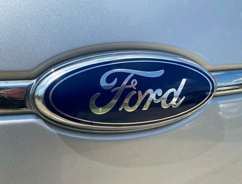 2011 Ford Taurus Image 23