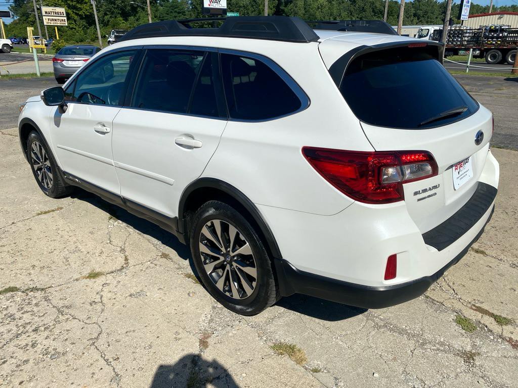 2015 Subaru Outback Image 5