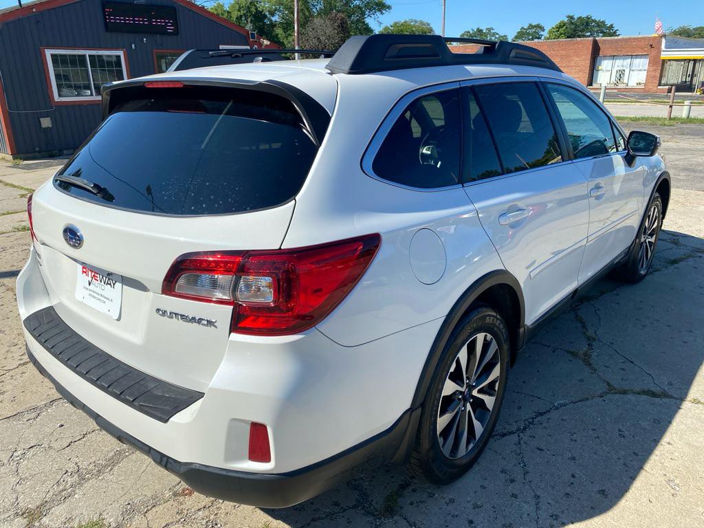 2015 Subaru Outback Image 7
