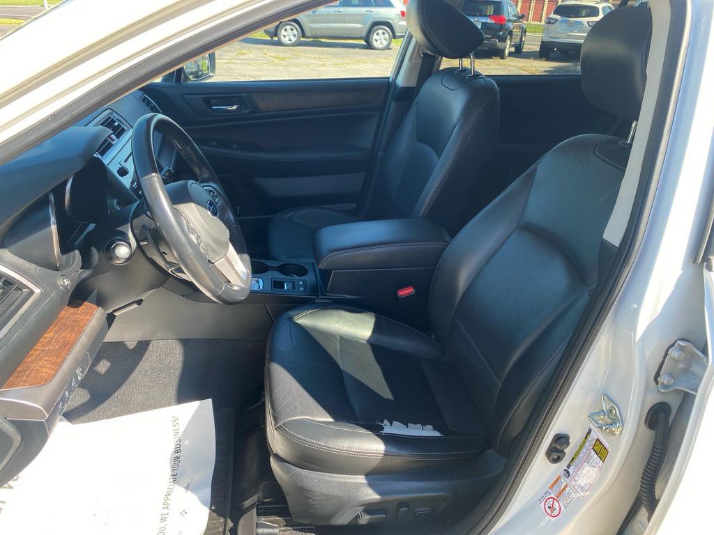 2015 Subaru Outback Image 9