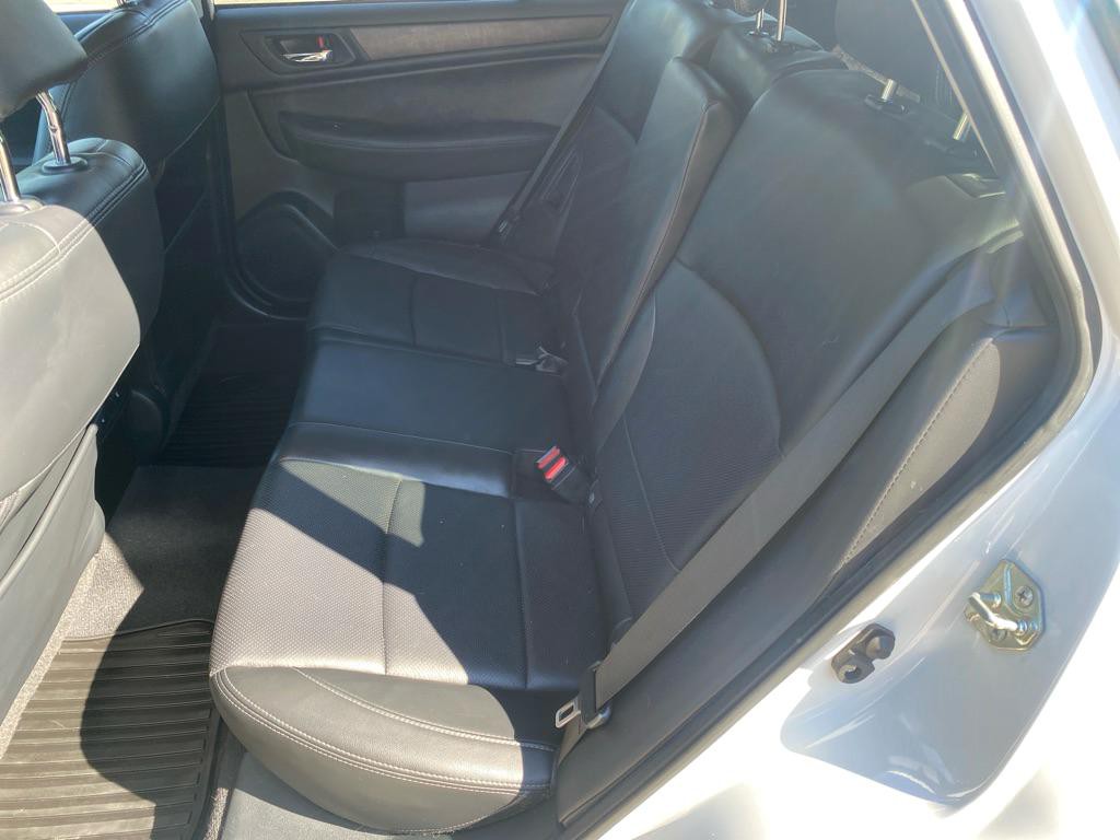 2015 Subaru Outback Image 10