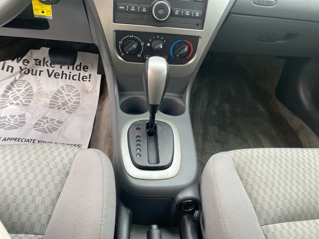 2006 Saturn ION Image 13
