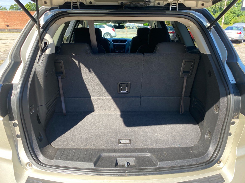 2015 Chevrolet Traverse Image 11