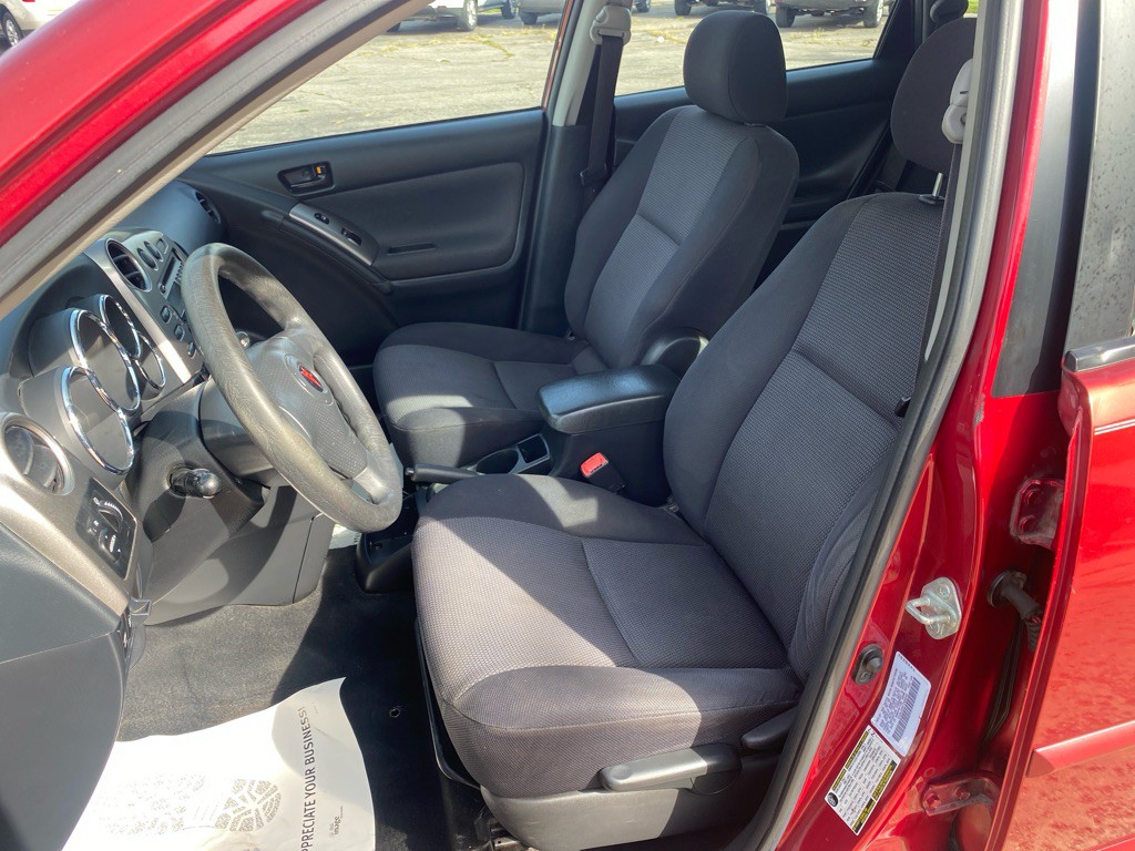2007 Pontiac Vibe Image 9