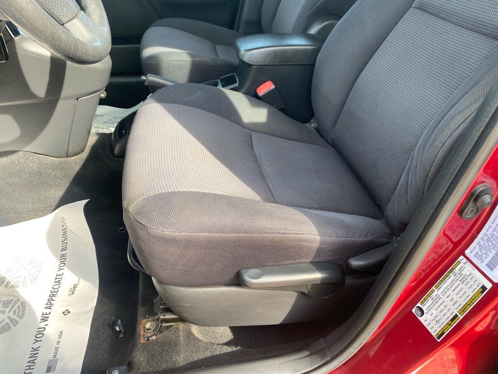 2007 Pontiac Vibe Image 18