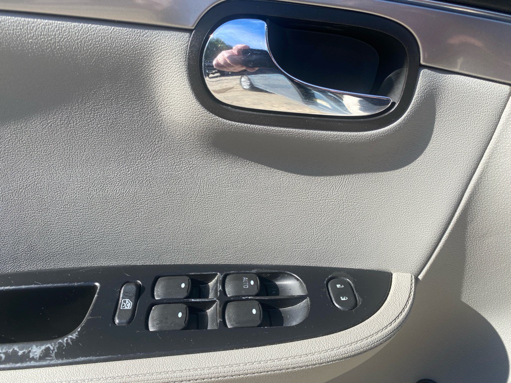 2007 Saturn Aura Image 15