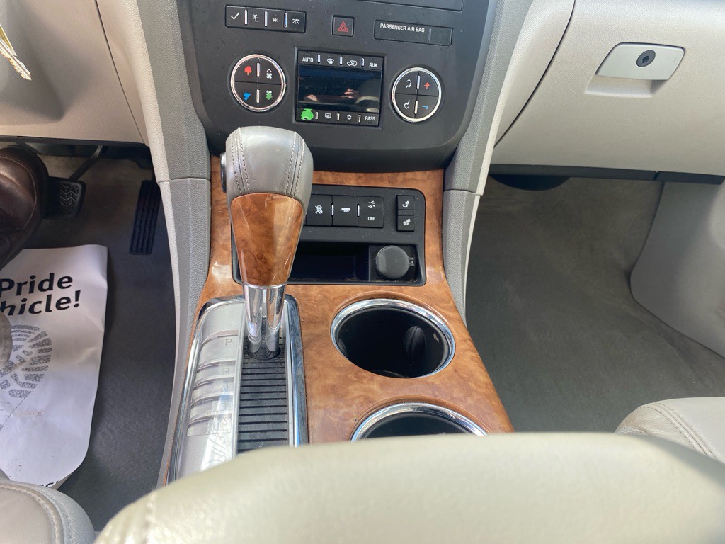 2008 Buick Enclave Image 16