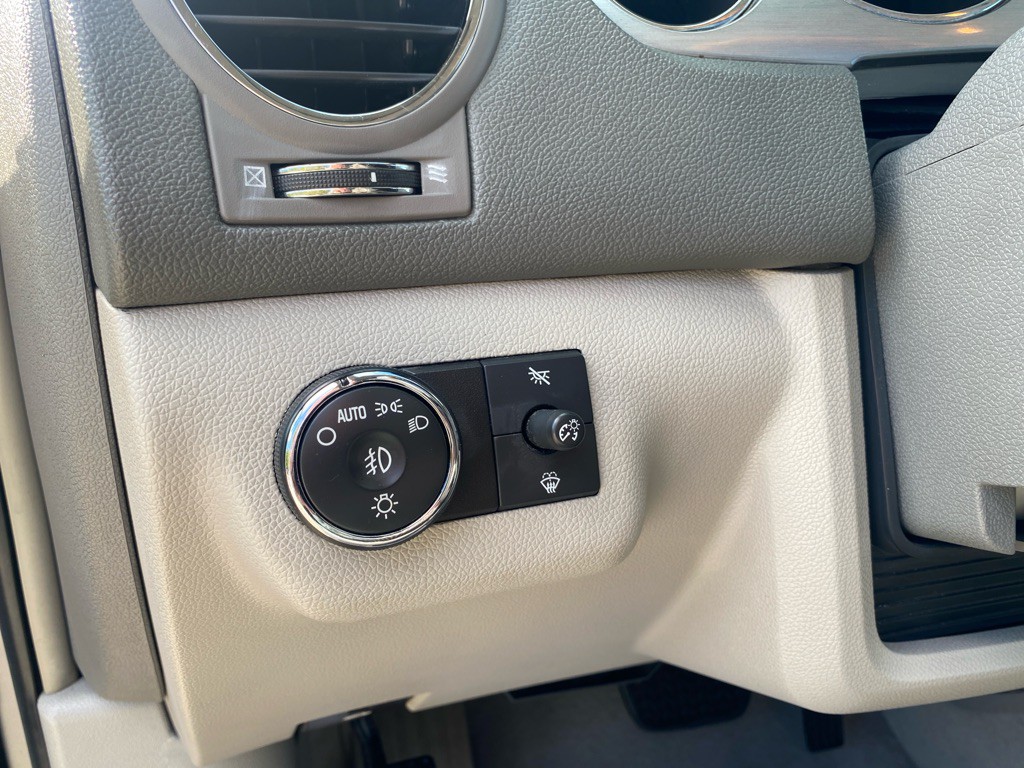 2008 Buick Enclave Image 18