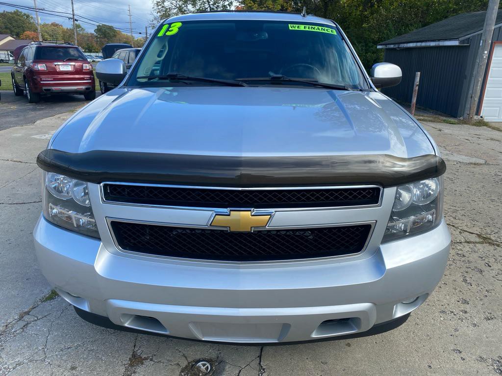 2013 Chevrolet Tahoe Image 2