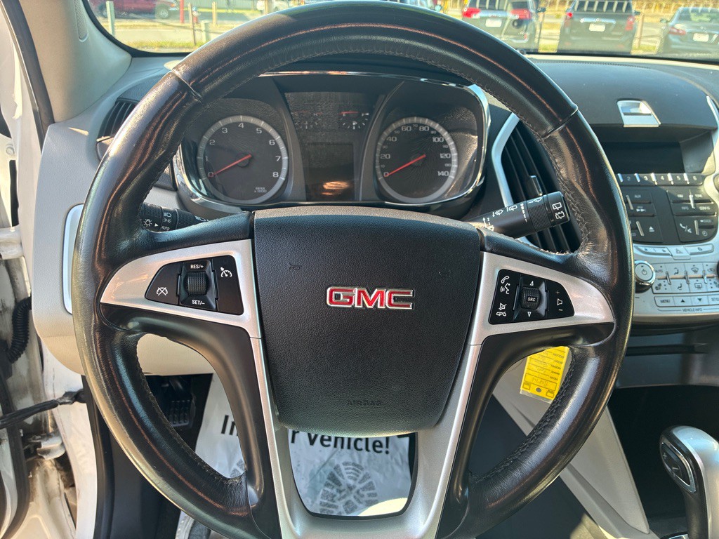 2011 GMC Terrain Image 13