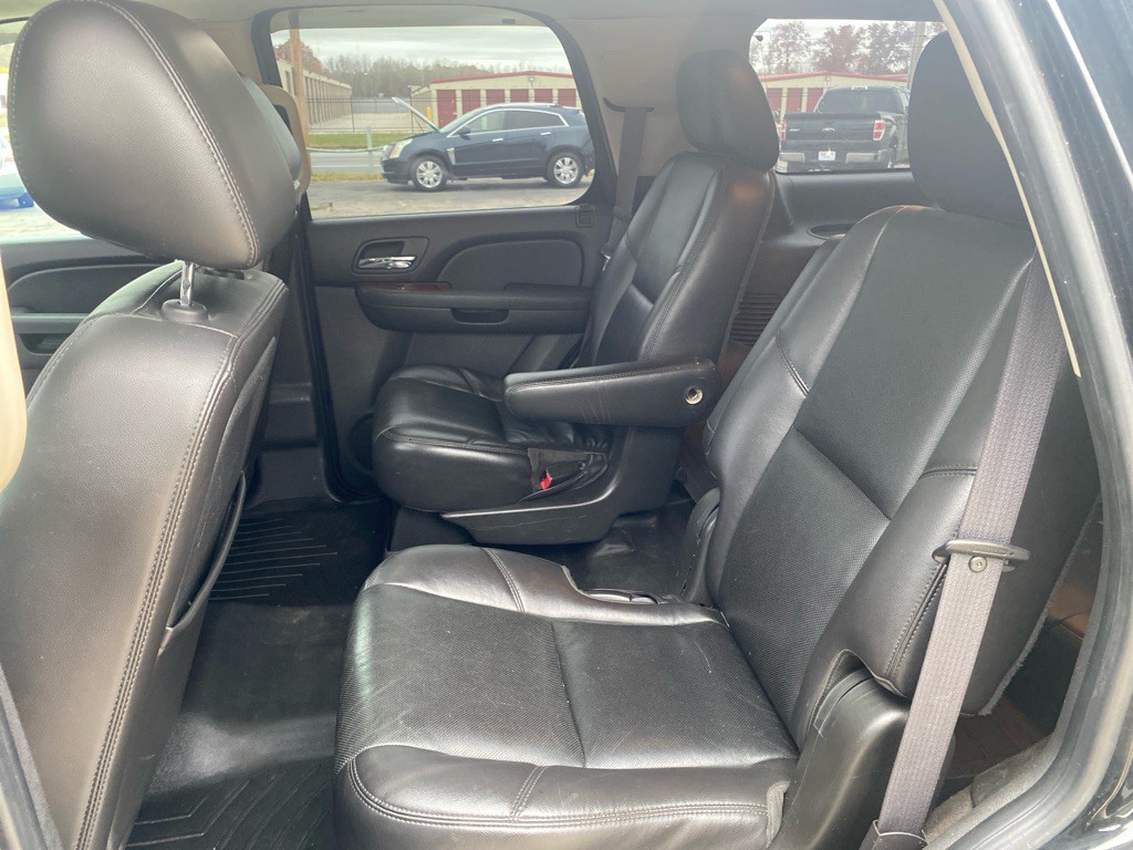 2011 Chevrolet Tahoe Image 10