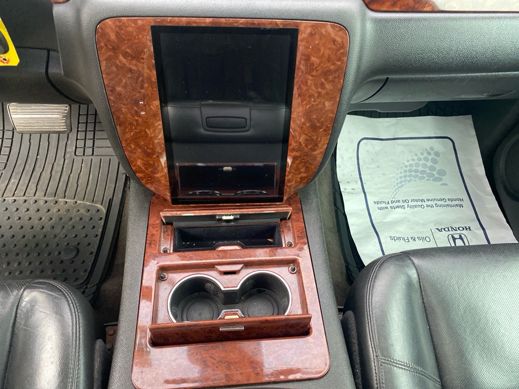 2011 Chevrolet Tahoe Image 18