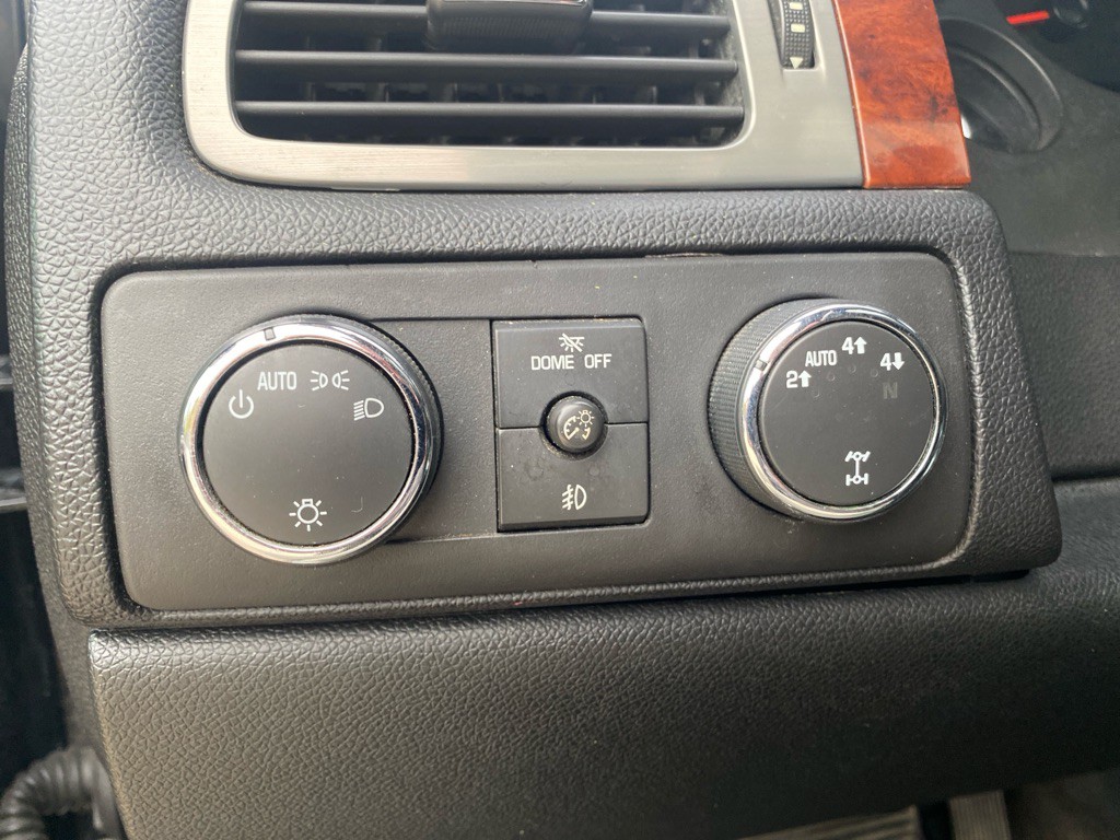 2011 Chevrolet Tahoe Image 20