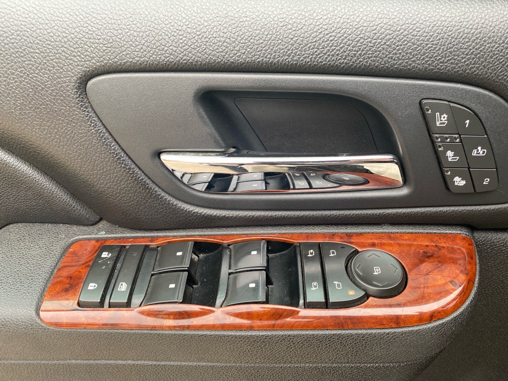 2011 Chevrolet Tahoe Image 21