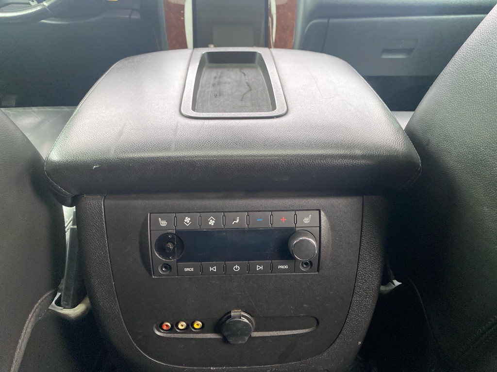 2011 Chevrolet Tahoe Image 25