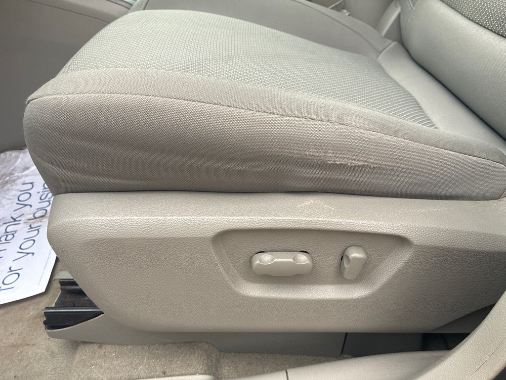 2008 Saturn Vue Image 16