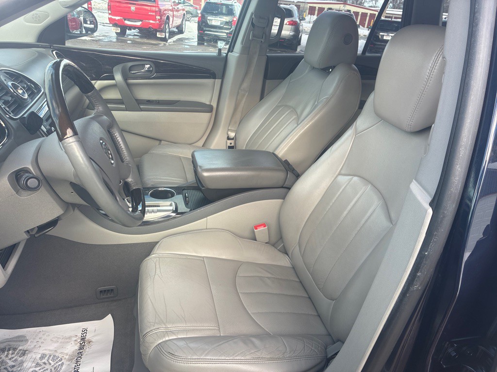 2015 Buick Enclave Image 9