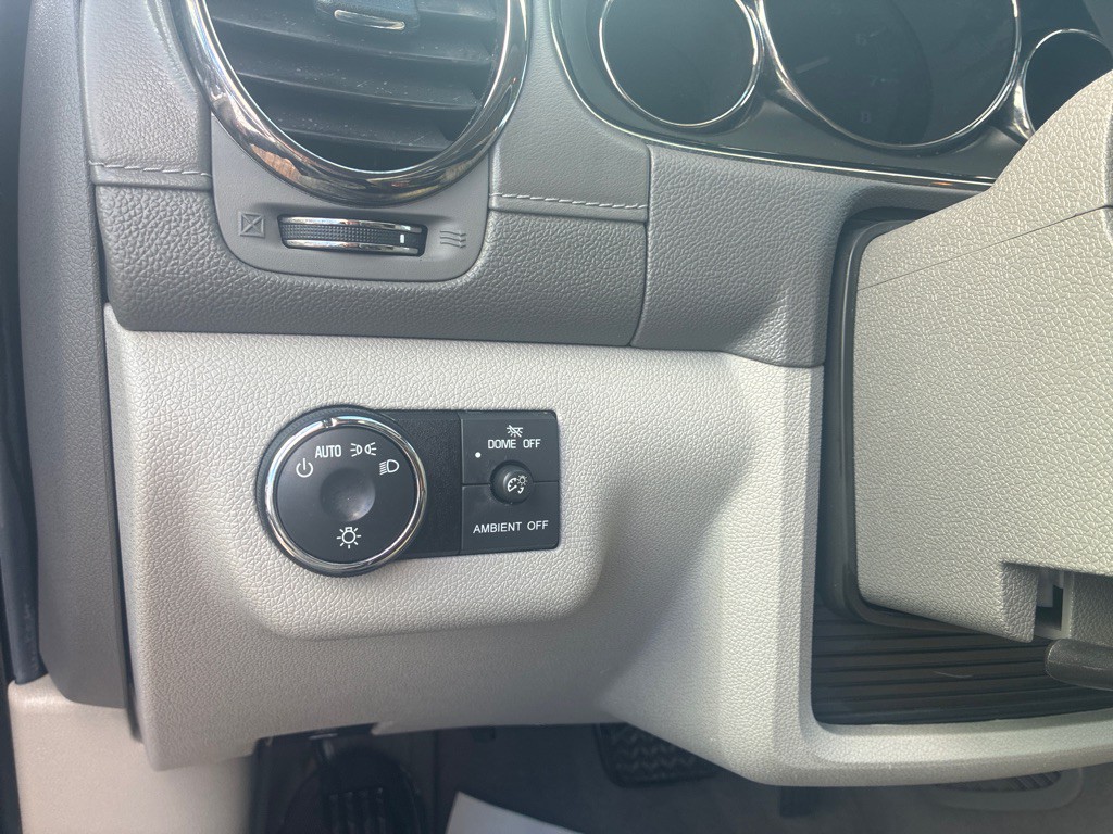 2015 Buick Enclave Image 17