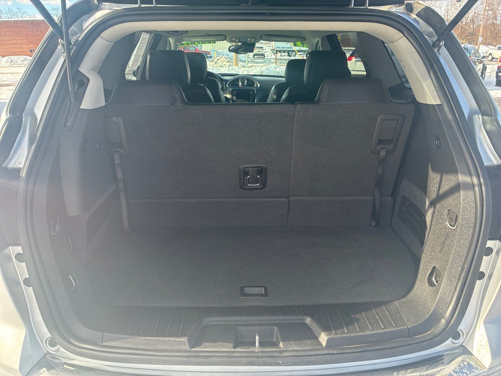 2017 Buick Enclave Image 11
