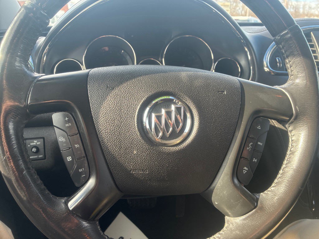 2017 Buick Enclave Image 16