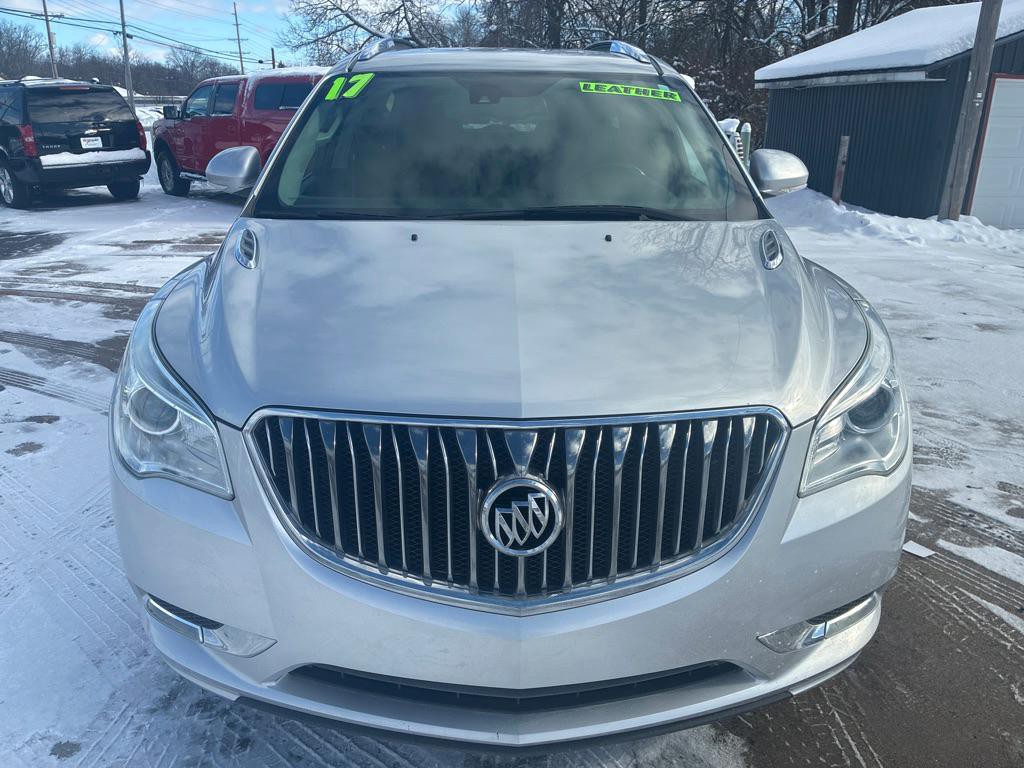 2017 Buick Enclave Image 2