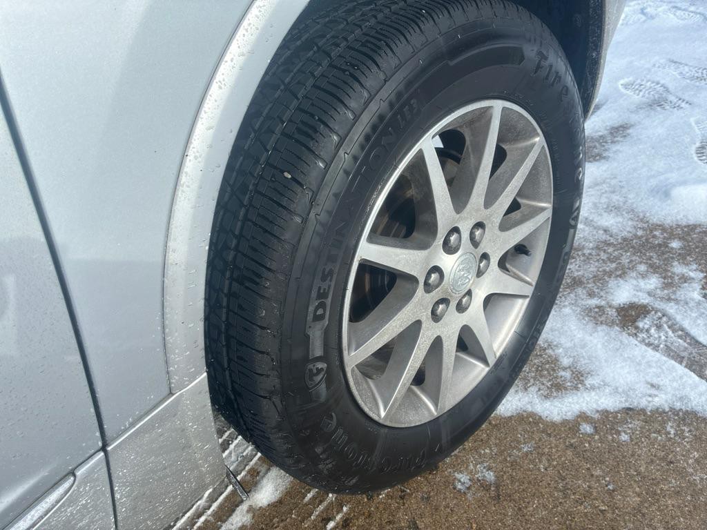 2017 Buick Enclave Image 25