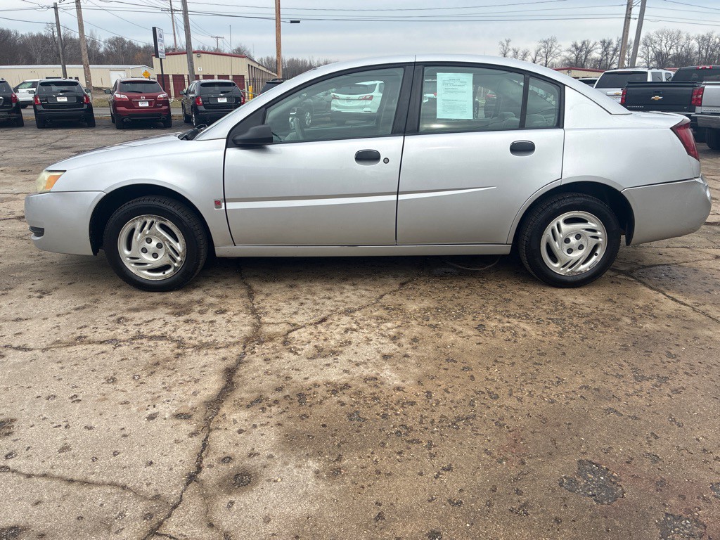 2003 Saturn ION Image 4