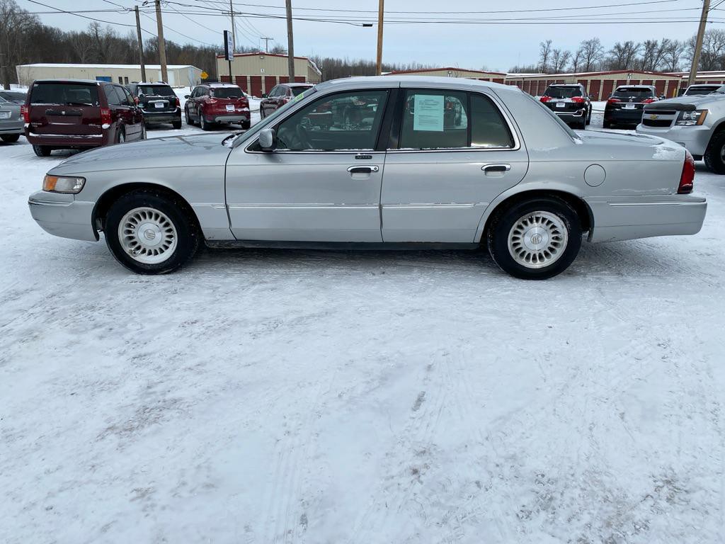 2001 Mercury Grand Marquis Image 4