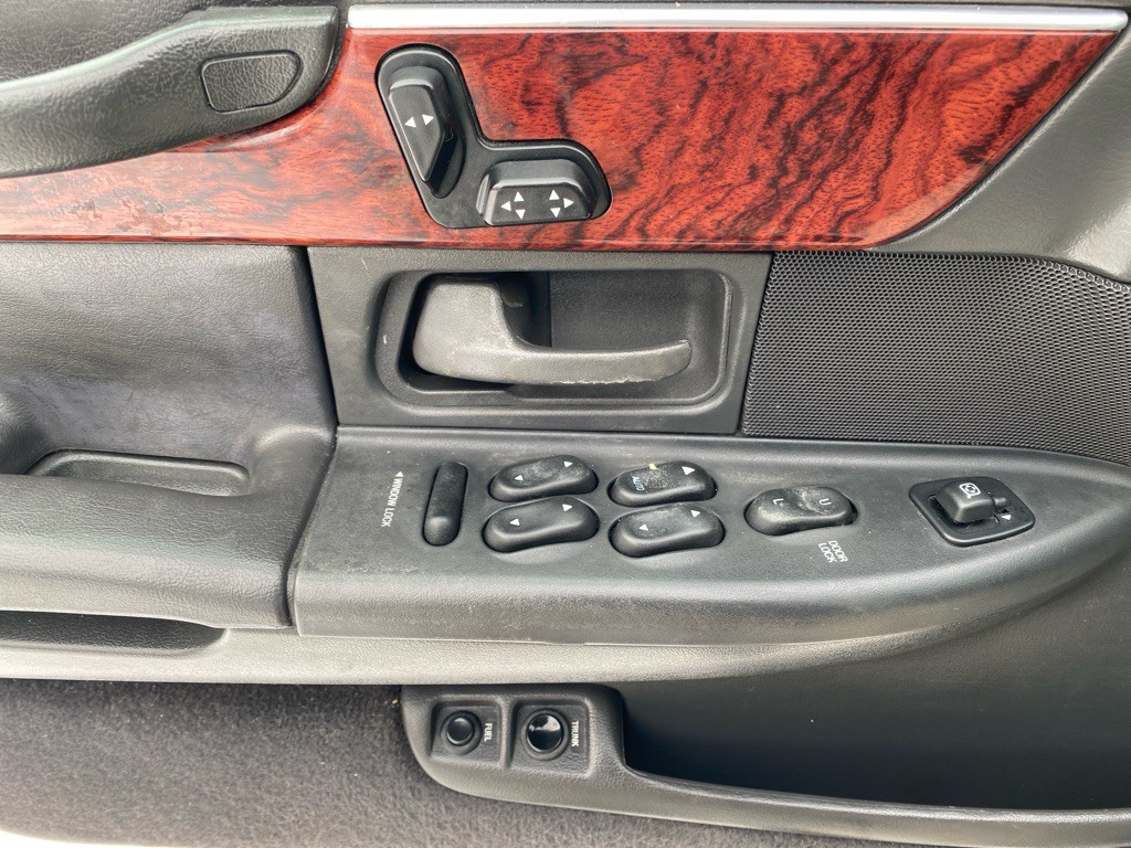 2001 Mercury Grand Marquis Image 16