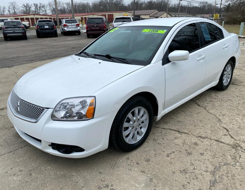 2012 Mitsubishi Galant Image 3