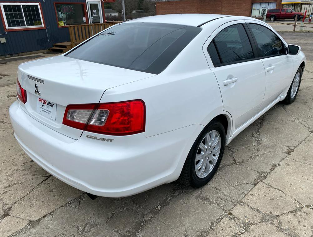 2012 Mitsubishi Galant Image 7